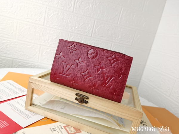 LVコピーウォレット着用イメージ
